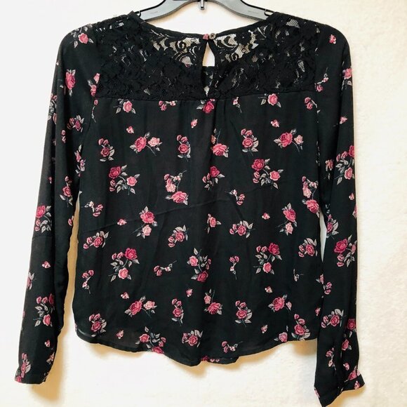 Xhilaration Black Floral Long Sleeve Boxy Blouse Size Medium - Picture 5 of 6